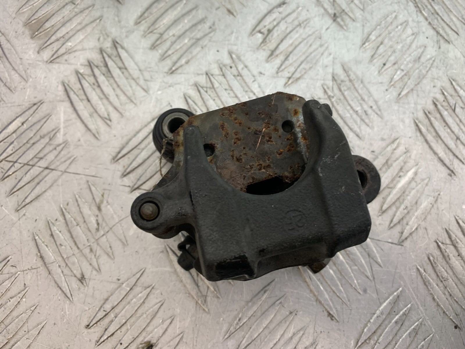 HONDA NC700 X REAR BRAKE CALIPER YEAR 2012-2014 (CMB1327)