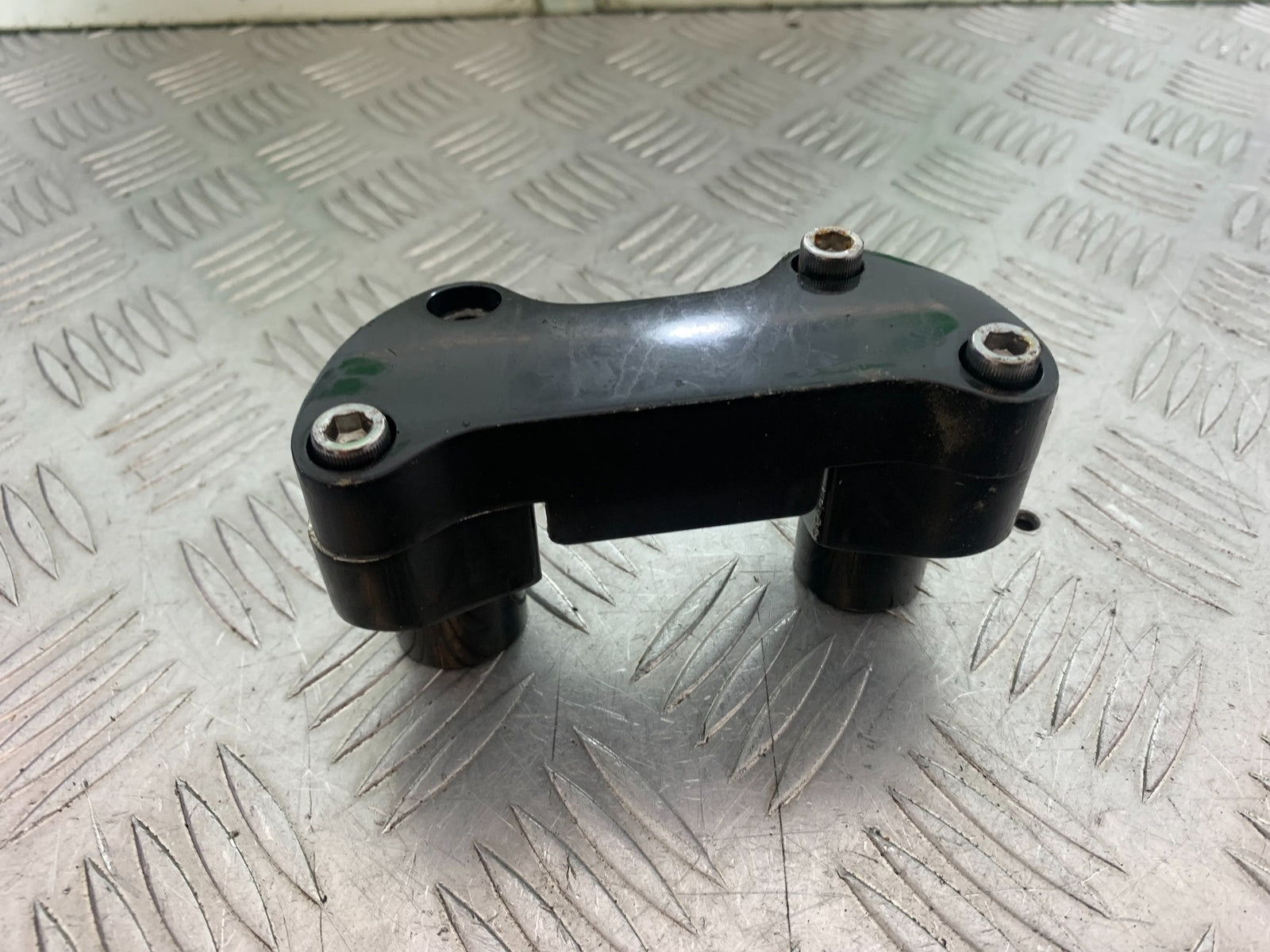 HARLEY DAVIDSON FXS BLACKLINE 1585 HANDLEBAR RISERS  YEAR 2012 (CMB1147)