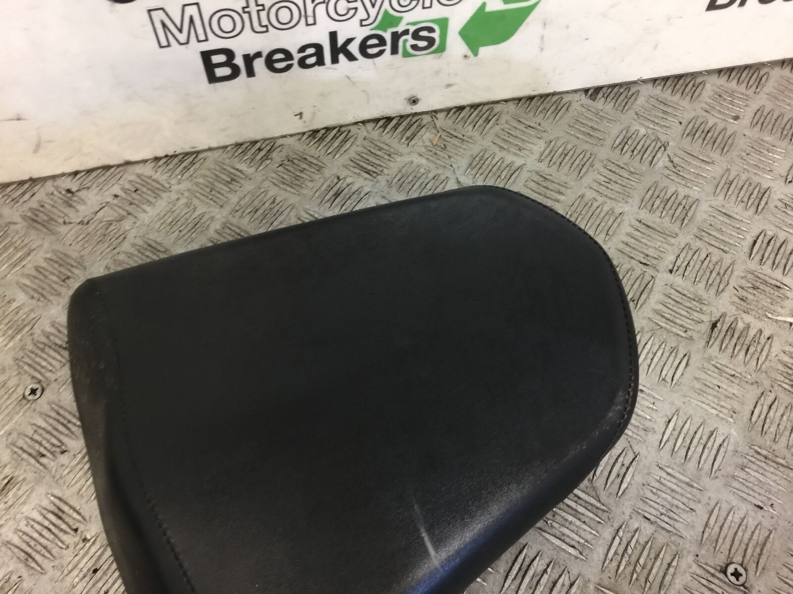 HONDA CBR125 CBR 125 REAR SEAT   YEAR 2011-2017 (STOCK 334)