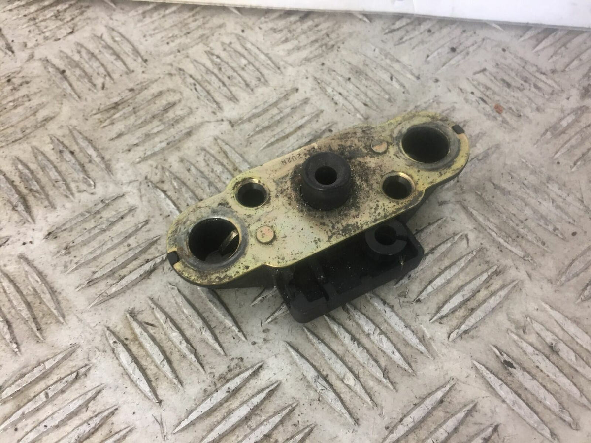 SUZUKI GSXR750 GSXR 750 Y K1 K2 K3 SEAT CATCH  YEAR 2000