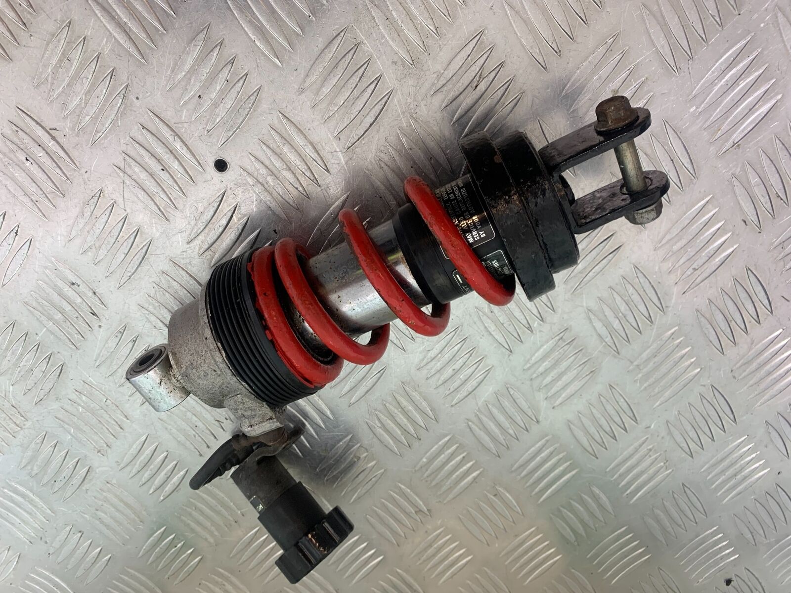HONDA VFR400 VFR 400 NC21 REAR SHOCK   YEAR 1986-87 (CMB1043)