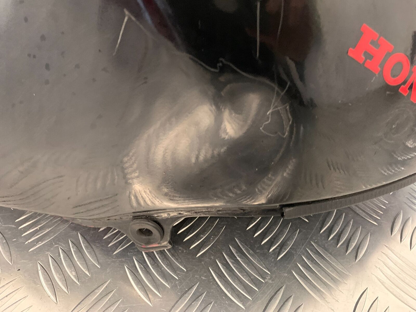 HONDA CBR1100 BLACKBIRD PETROL TANK  YEAR 1996-1998 (STOCK 936)