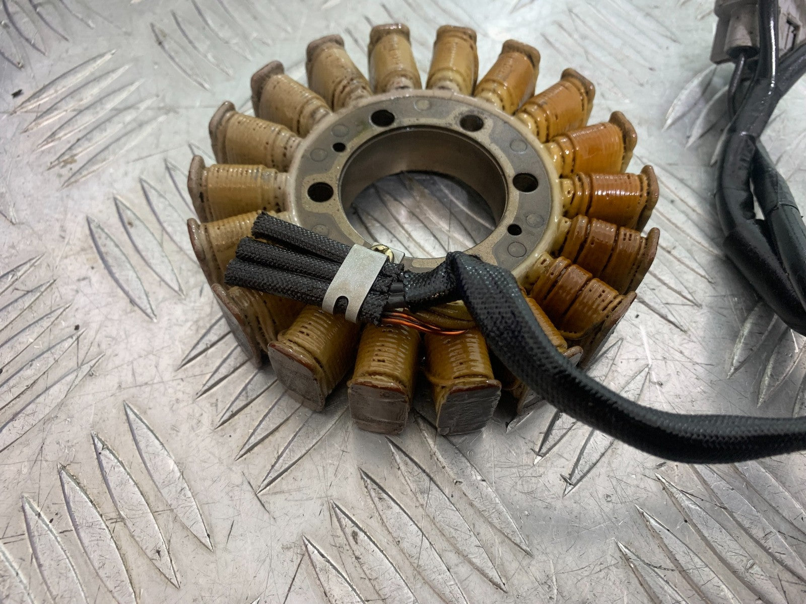 TRIUMPH 675 STREET TRIPLE GENERATOR  2013-2016 (CMB1186)