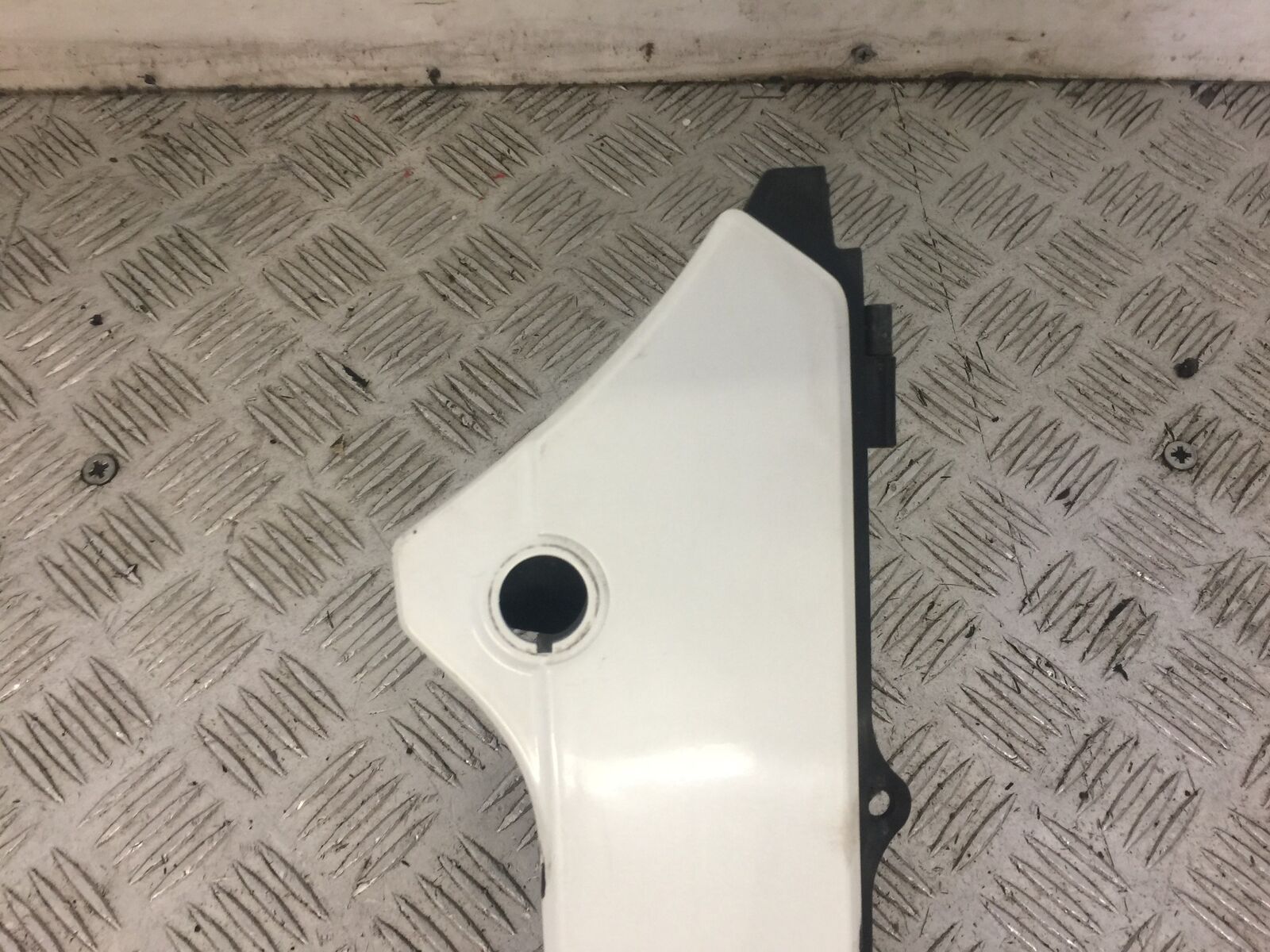 HONDA CB1300 CB 1300 SA-7 LEFT POCKET AND LID  YEAR 2005-2009  STOCK 623