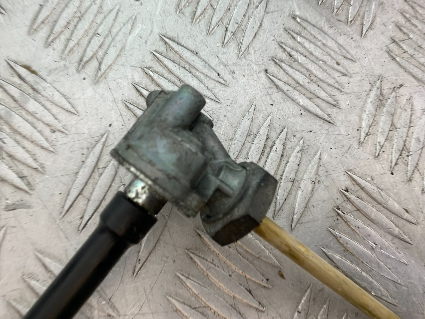 HONDA XL125 VARADERO PETROL TAP  YEAR 2001-2006  (CMB1304)