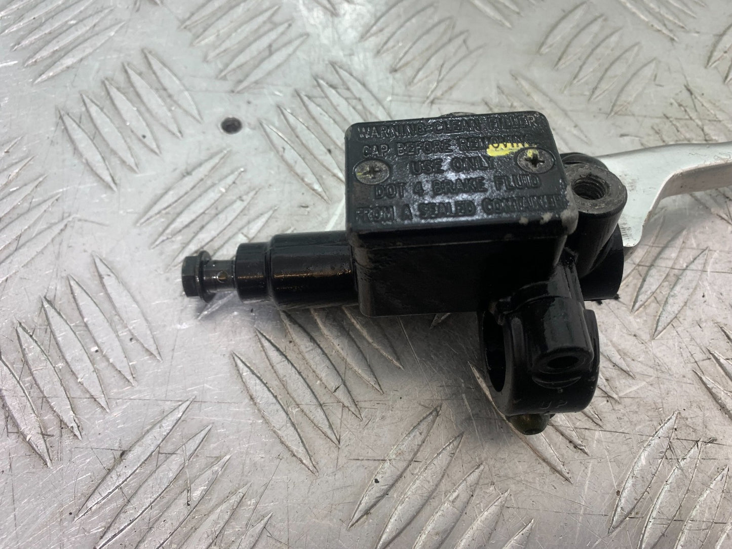 PIAGGIO VESPA GTS 125 FRONT MASTER CYLINDER YEAR 2009-14  (CMB1261)