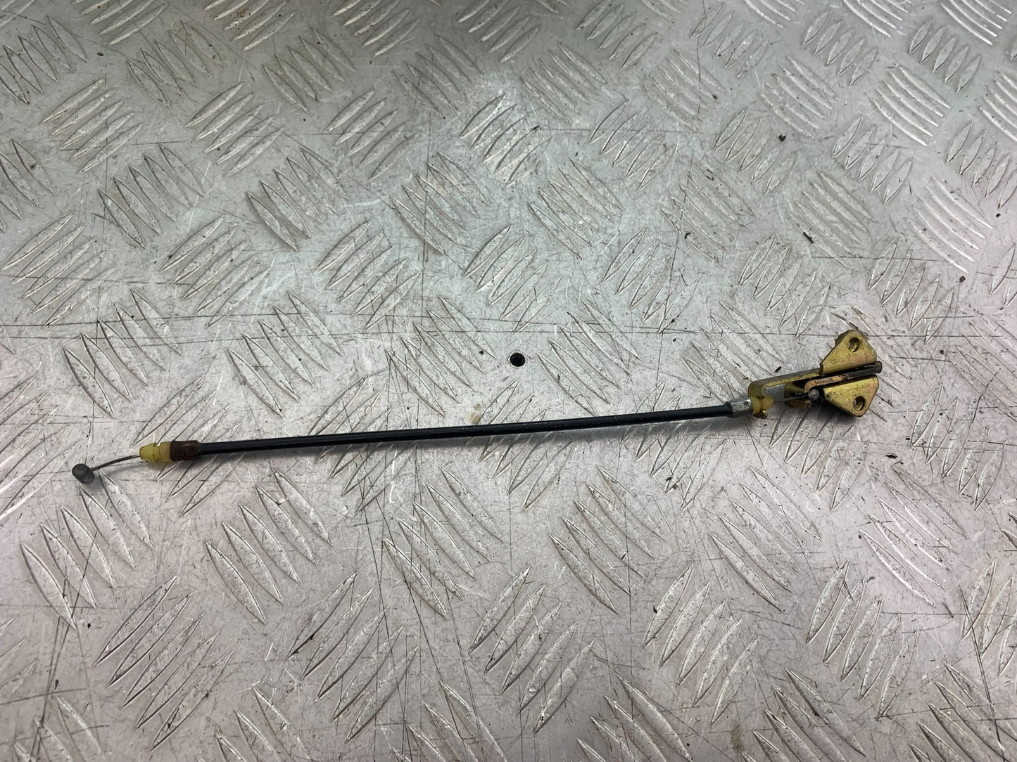 KAWASAKI Z750 Z 750 SEAT CATCH AAND CABLE  YEAR 2004-2006  (CMB1234)