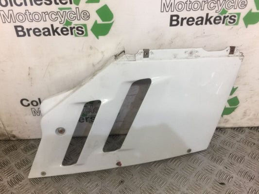 SUZUKI GSXR750 SLINGSHOT RIGHT MIDDLE FAIRING PANEL  YEAR 1989 (STOCK 486)