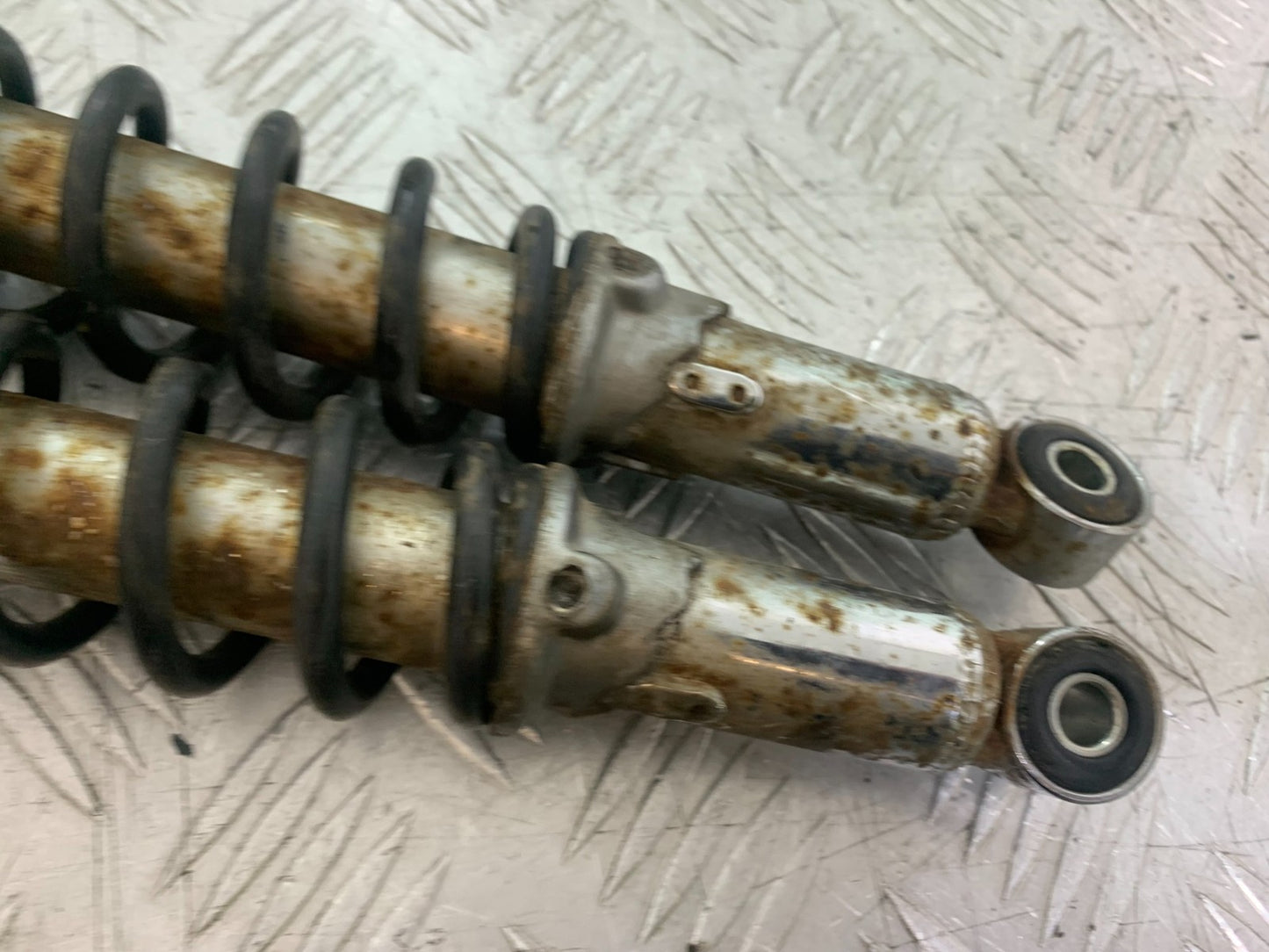 YAMAHA YS125 YS 125 REAR SHOCKS  YEAR 2017-2021 (CMB1321)