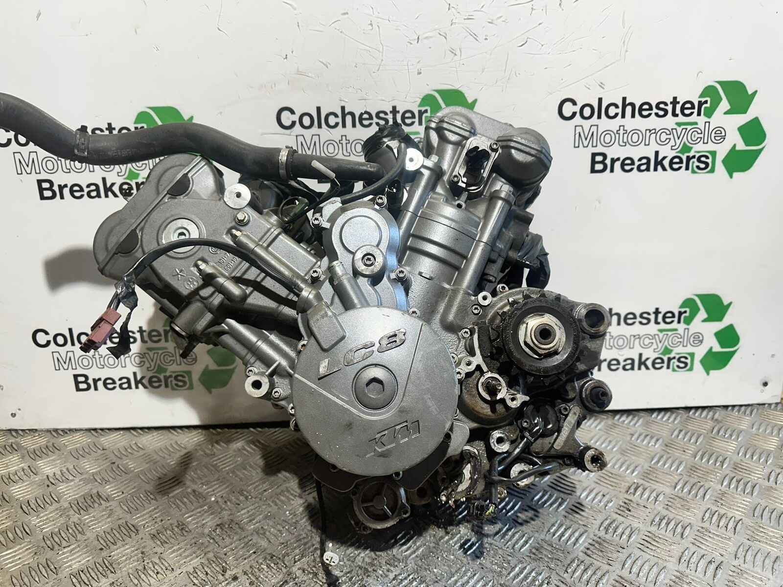 KTM 990 SUPERMOTO T LC8 ENGINE YEAR 2010-2011  (CMB1067)