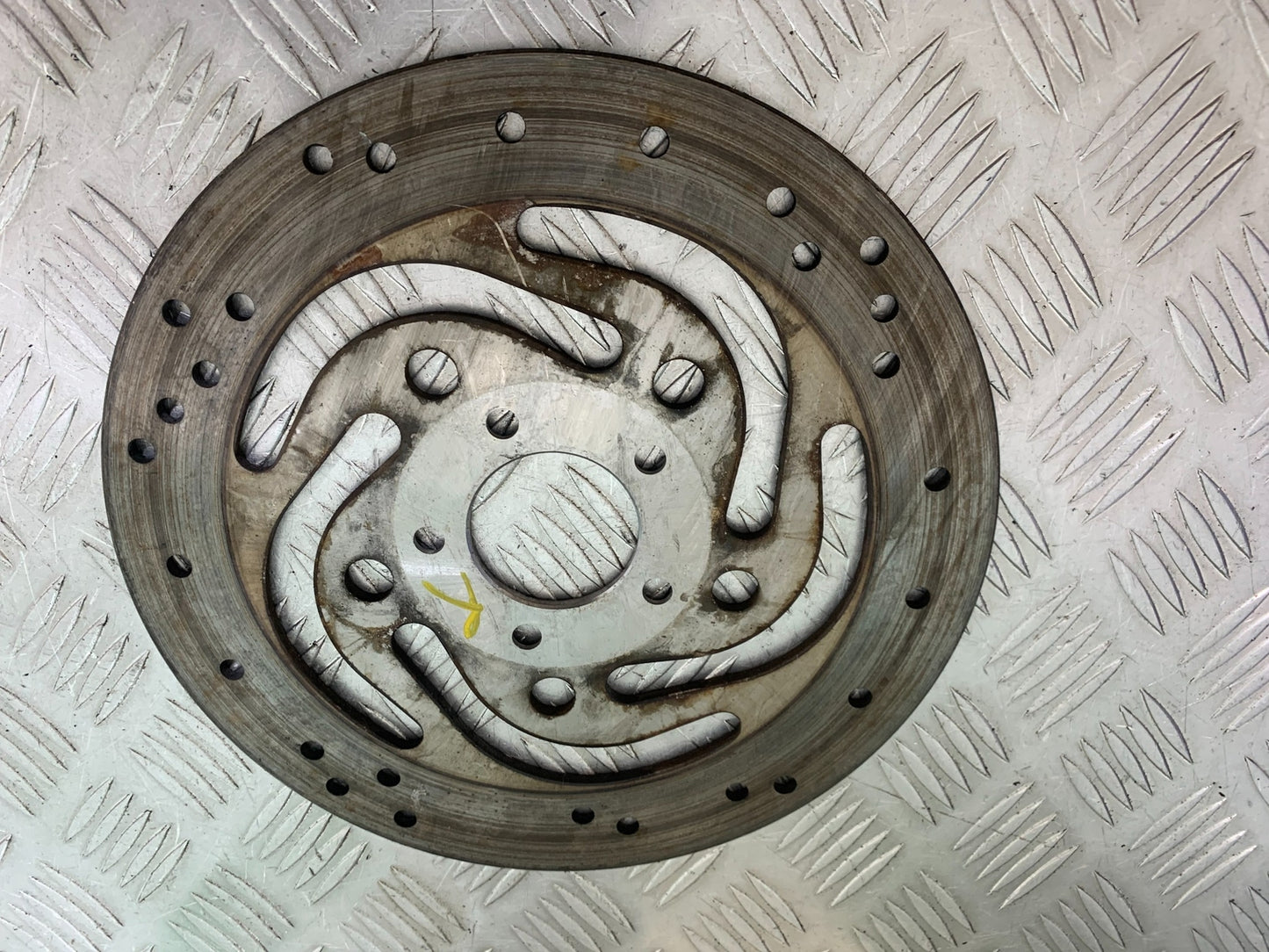 HARLEY DAVIDSON FXS BLACKLINE 1585 REAR BRAKE DISC  YEAR 2012 (CMB1147)