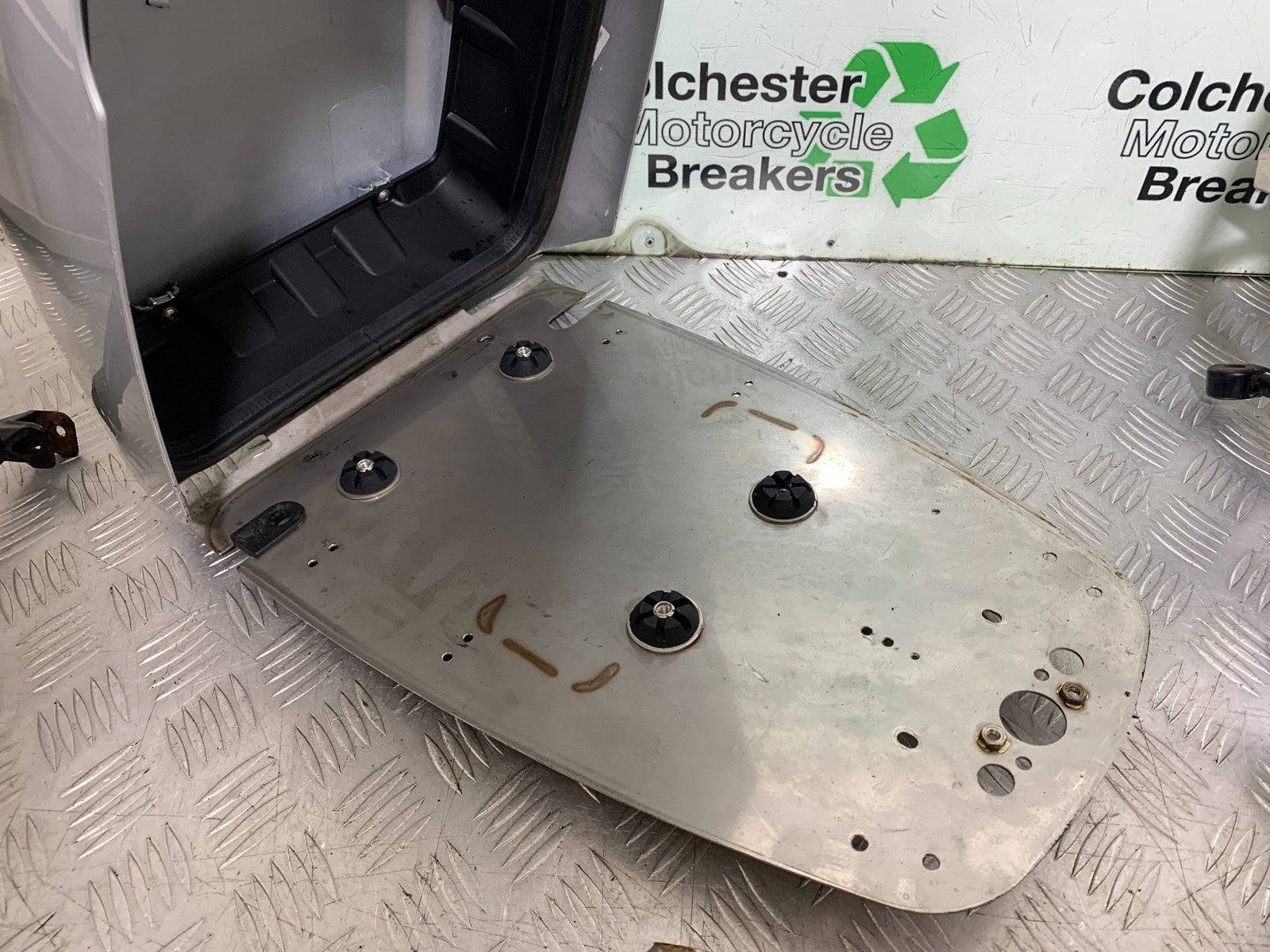 BMW F800 GT LUGGAGE PANNIERS CRASH BARS (EX-POLICE)  YEAR 2013-2017 (CMB1248)