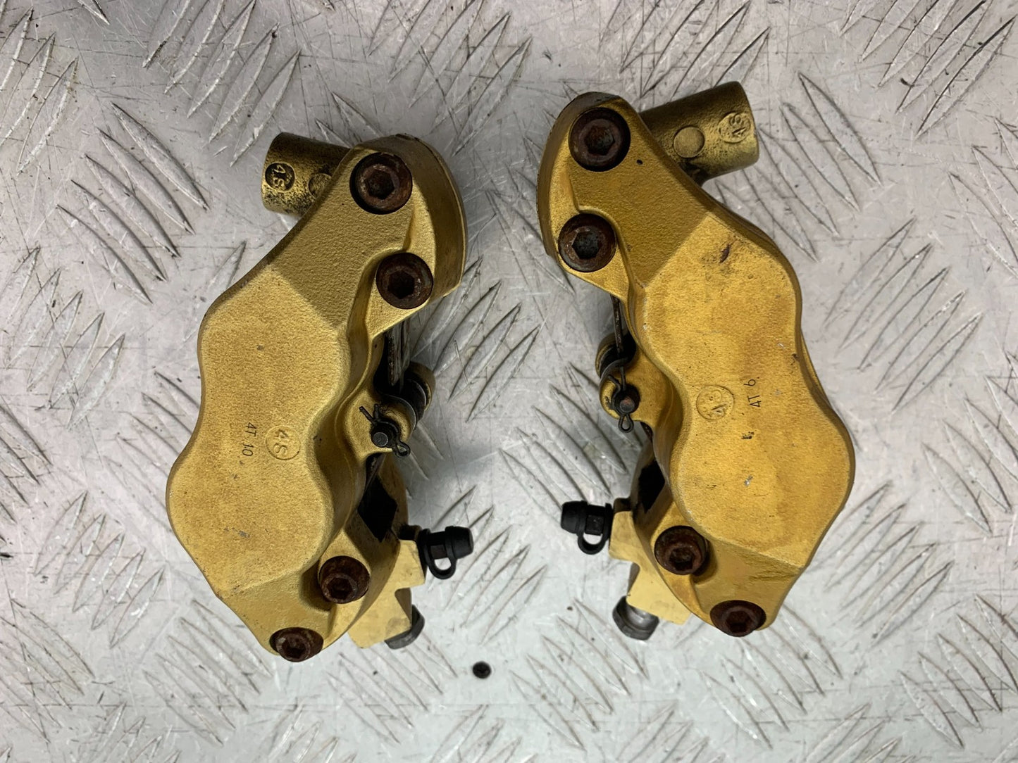 TRIUMPH 675 STREET TRIPLE RX FRONT BRAKE CALIPERS  2015- 2017 (CMB1299)