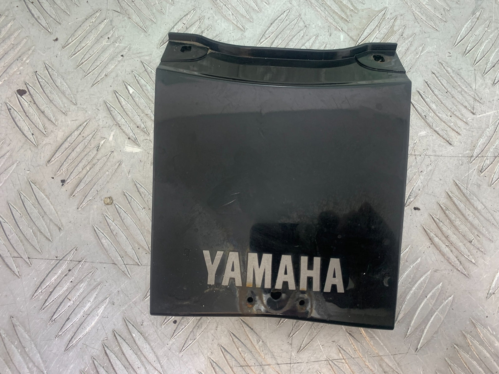 YAMAHA YBR125 YBR 125 TAIL PIECE JOINER YEAR 2010-2017 (CMB1163)