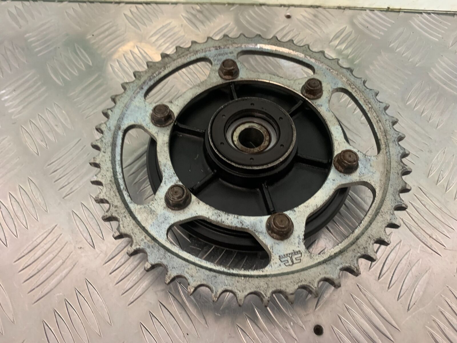 YAMAHA FZS600 FAZER 600 SPROCKET CARRIER    YEAR 1998-2001 (STOCK 964)