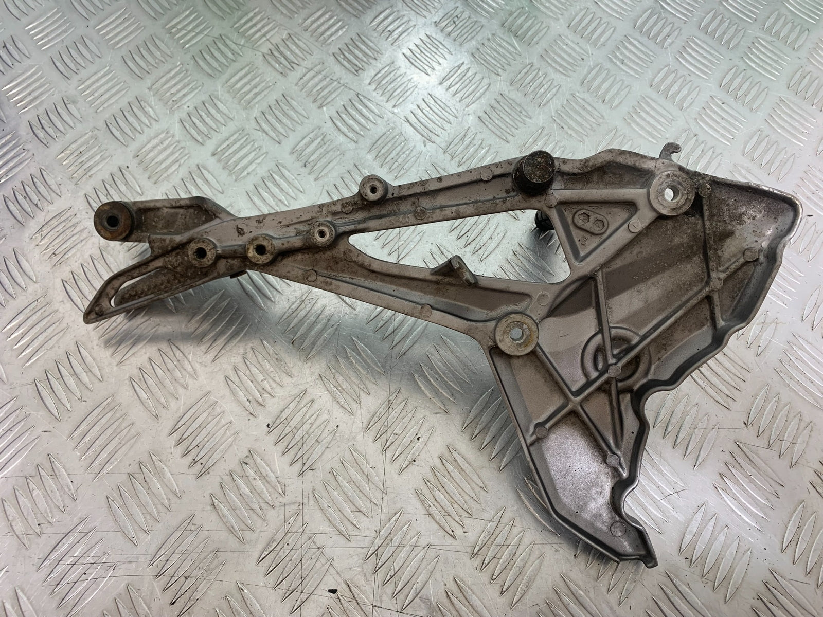 HONDA NC750 NC 750 S FRONT RIGHT HANGER 2016-2020 (CMB1146)