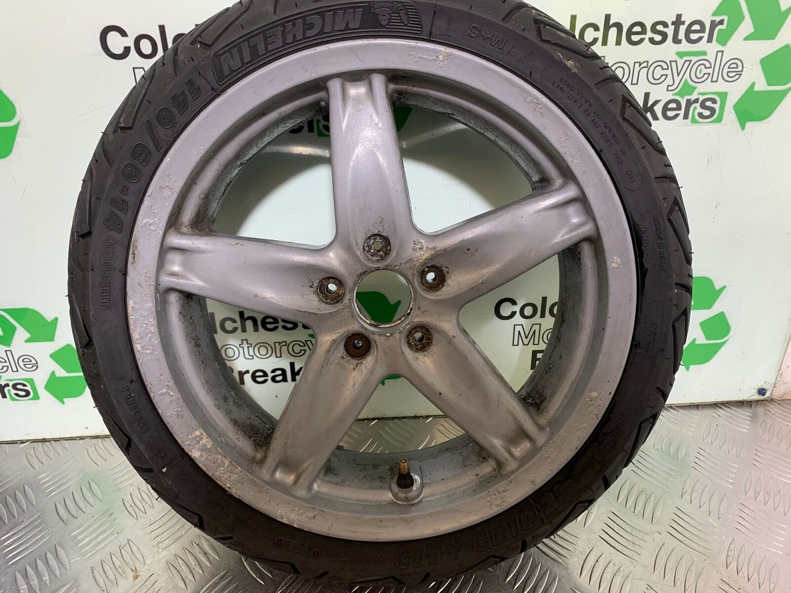 PIAGGIO X EVO 400 REAR WHEEL (GOOD TYRE)  YEAR 2007-2011 (CMB1069)