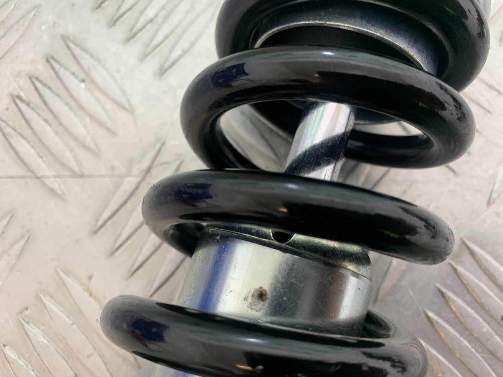 TRIUMPH TRIDENT 660 REAR SHOCK   YEAR 2021-2024 (CMB1148)