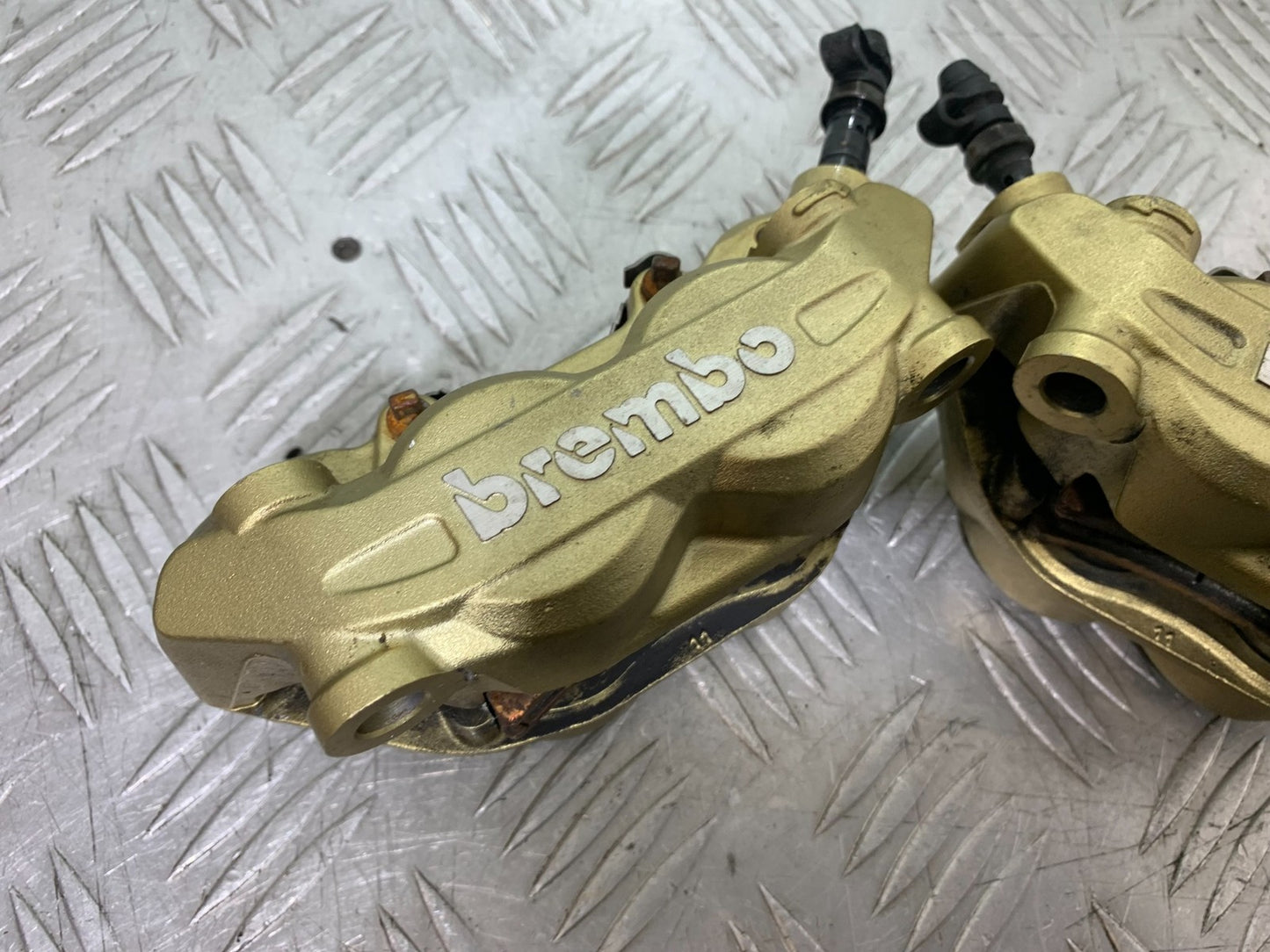 APRILIA TUONO 1000 V4R FRONT CALIPERS  YEAR 2011-13  (CMB1316)