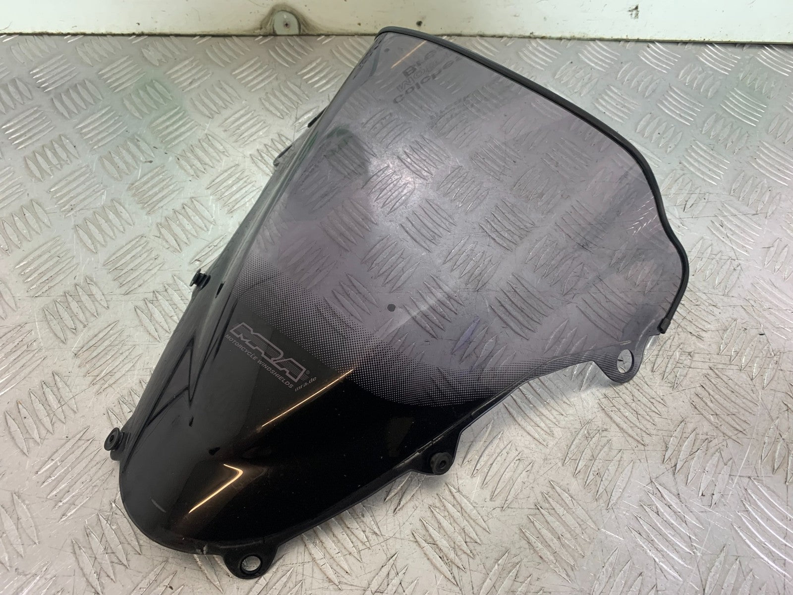SUZUKI SV1000 SV 1000 SCREEN  YEAR 2003-2007 (CMB1293)