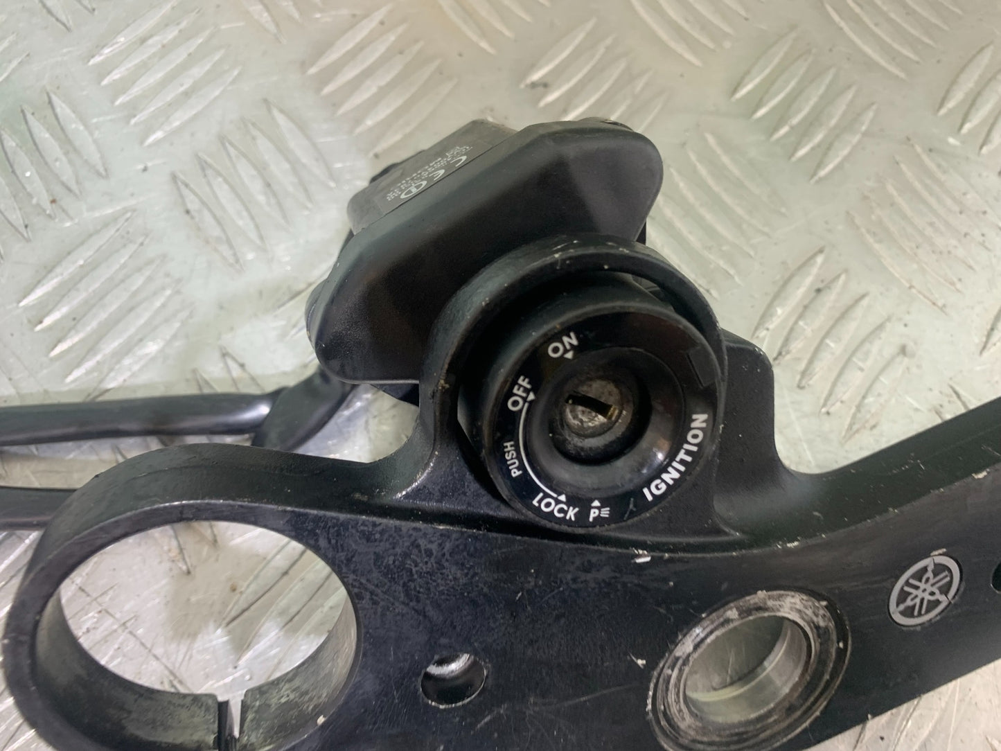 YAMAHA YZF R1 ECU LOCKS KEY  YEAR 2004-2006 (CMB1155)