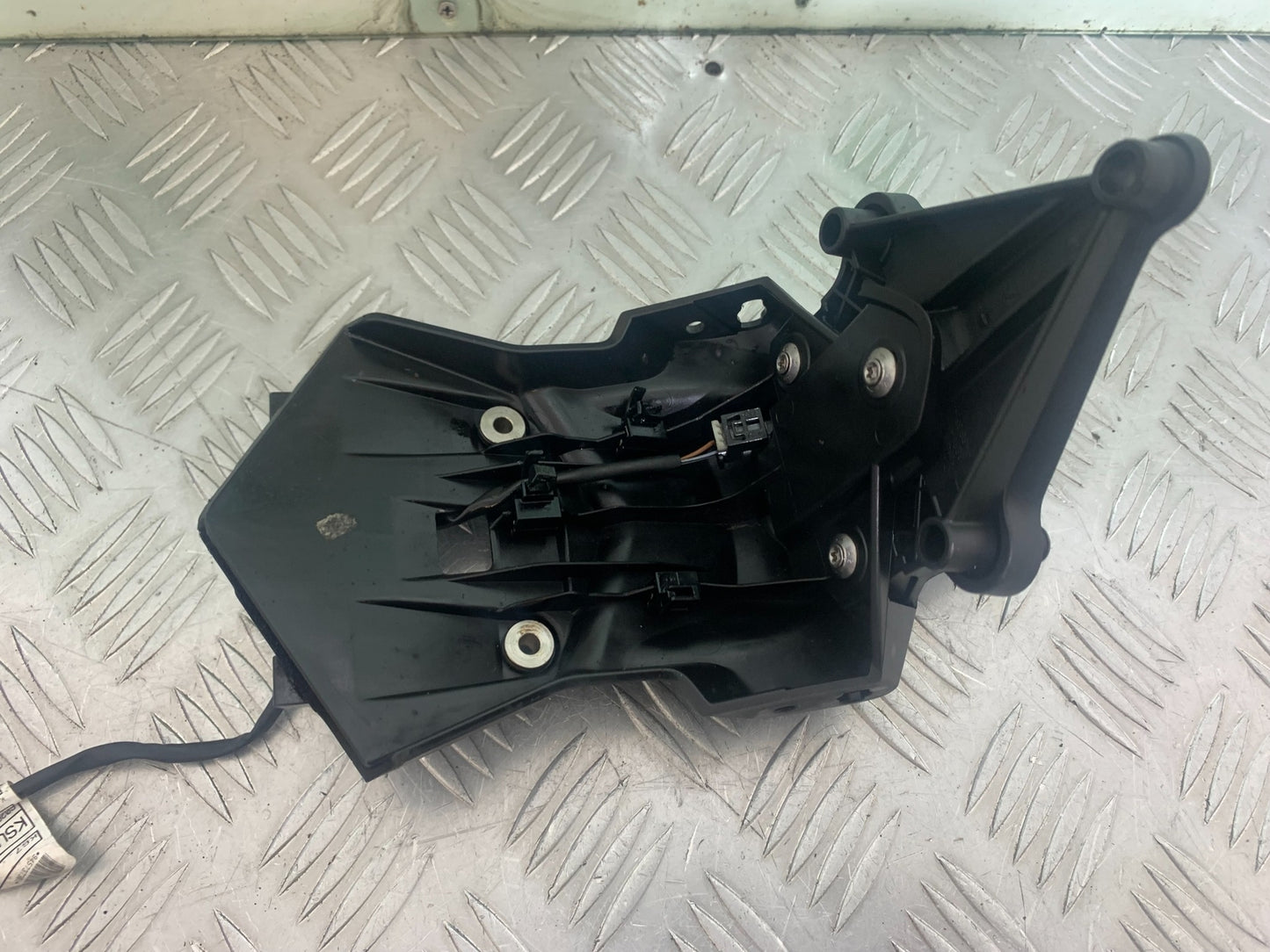 BMW M1000 R REAR MUDGUARD  YEAR 2023-2024 (CMB1140)