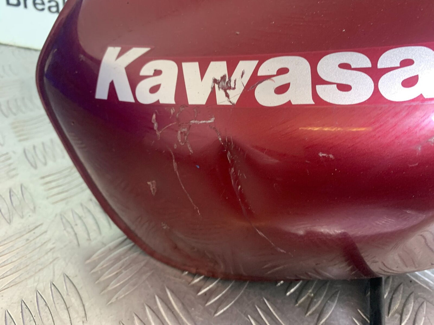 KAWASAKI Z750 ZR750 ZR-7S PETROL TANK  YEAR 1999-05 (CMB1135)