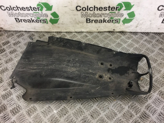 YAMAHA R6 5SL UNDERTRAY  2004 (STOCK 542)