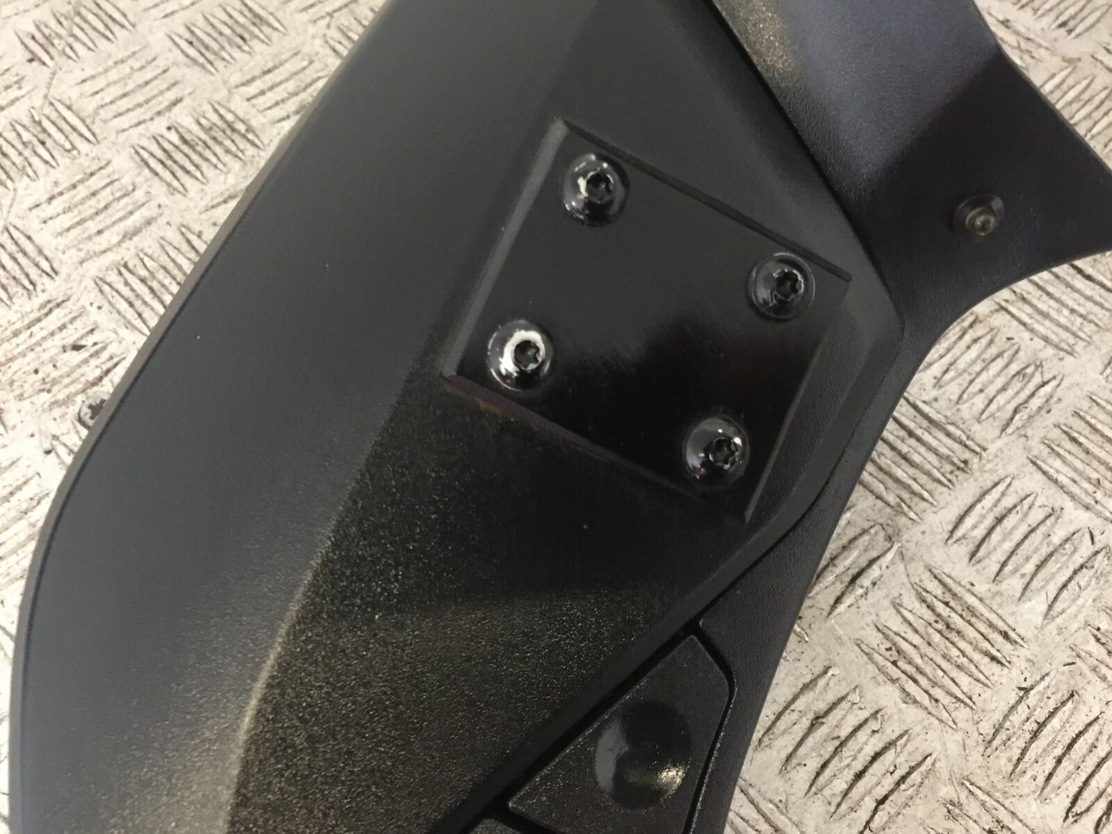 TRIUMPH TROPHY 1215 SE LEFT TOP POCKET AND LID   2012-2017 (STOCK 740)