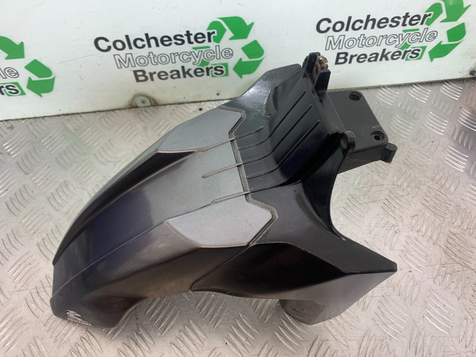 APRILIA 650 PAGASO STRADA FRONT MUDGUARD  YEAR 2005-2010 (CMB1260)