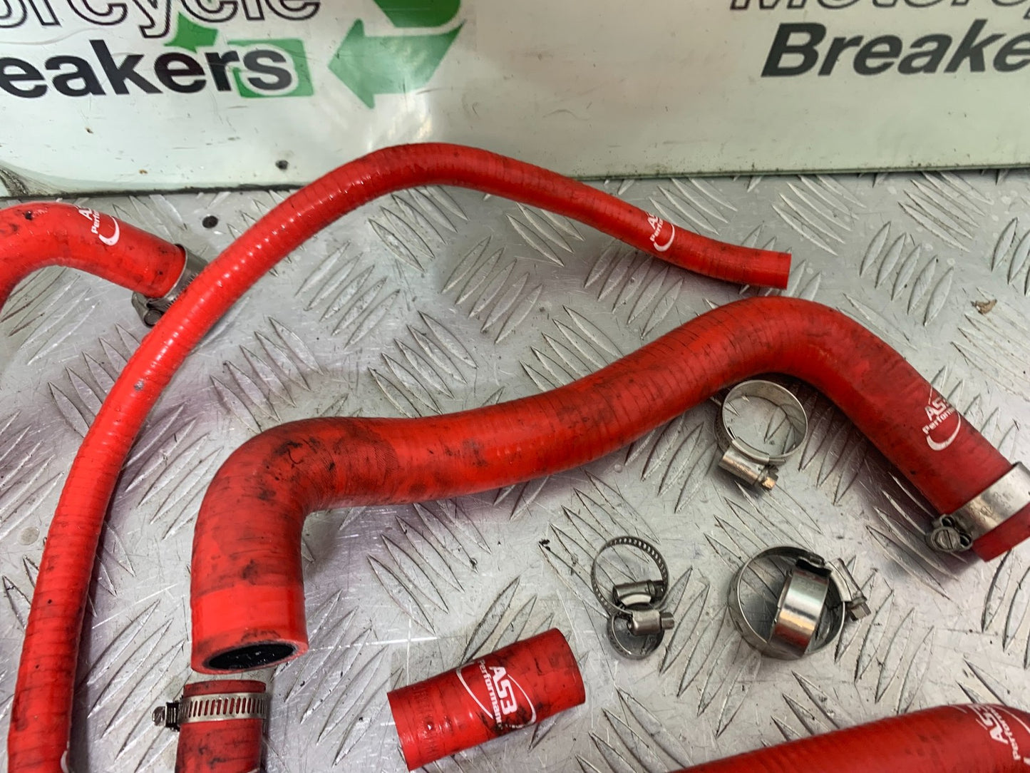 APRILIA RSV1000 R FACTORY MILLE AS3 SILICONE HOSES   2004-09 (CMB1203)