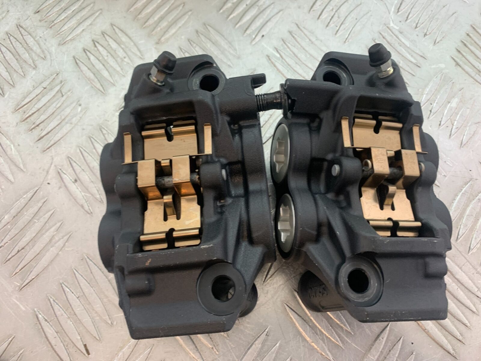YAMAHA XSR900 XSR 900 FRONT BRAKE CALIPERS   YEAR 2021-2022 (CMB1073)