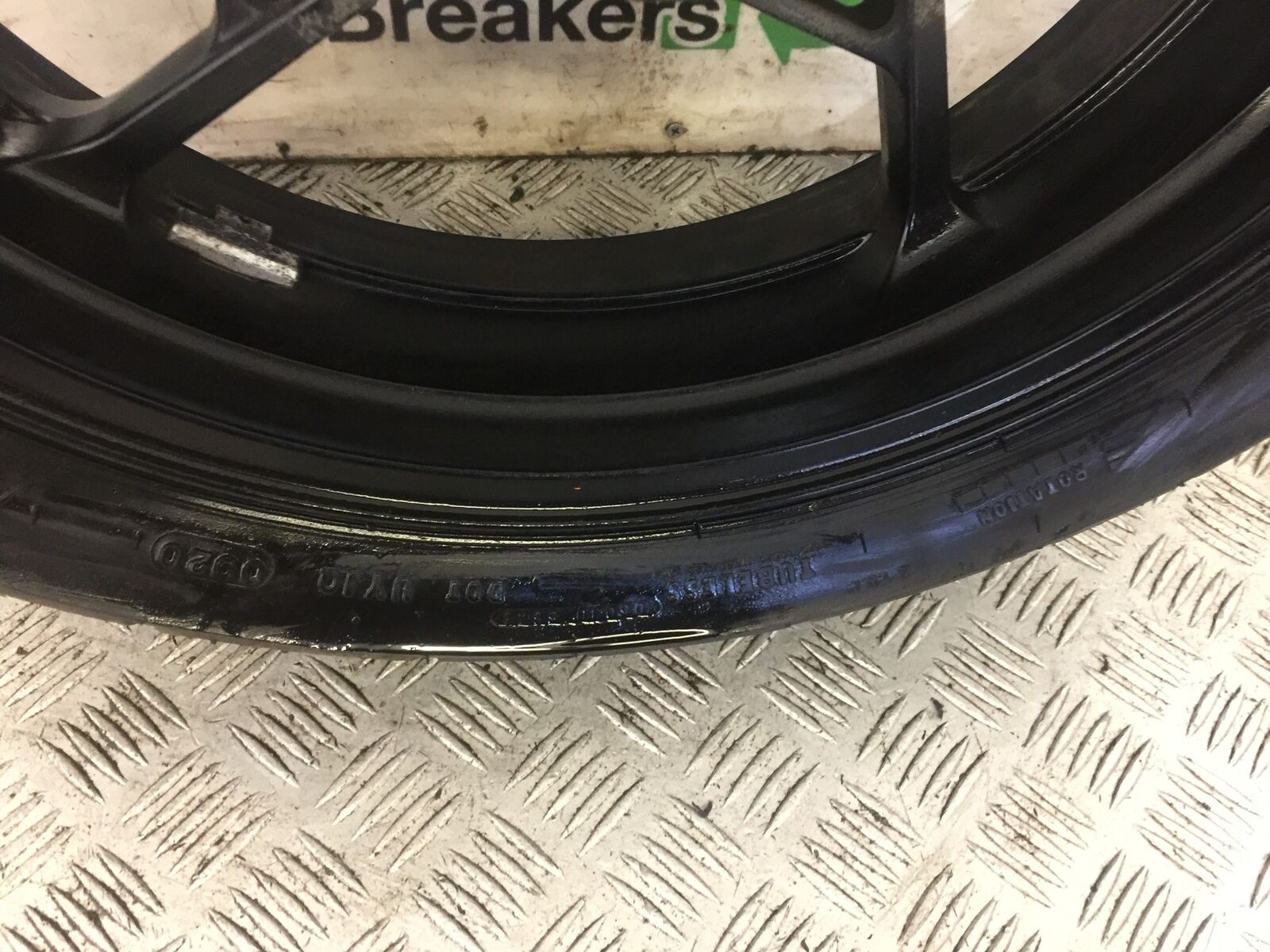 KAWASAKI NINJA 650 REAR WHEEL  YEAR 2020 (STOCK 726)