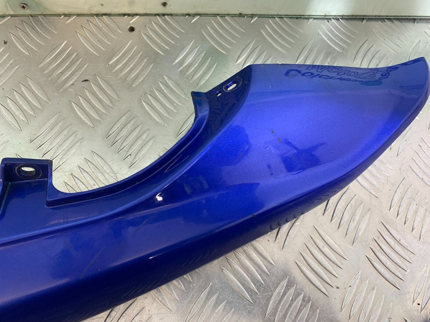 KAWASAKI ER5 ER 5 LEFT TAIL PIECE   YEAR 1997-2007 (CMB1003)