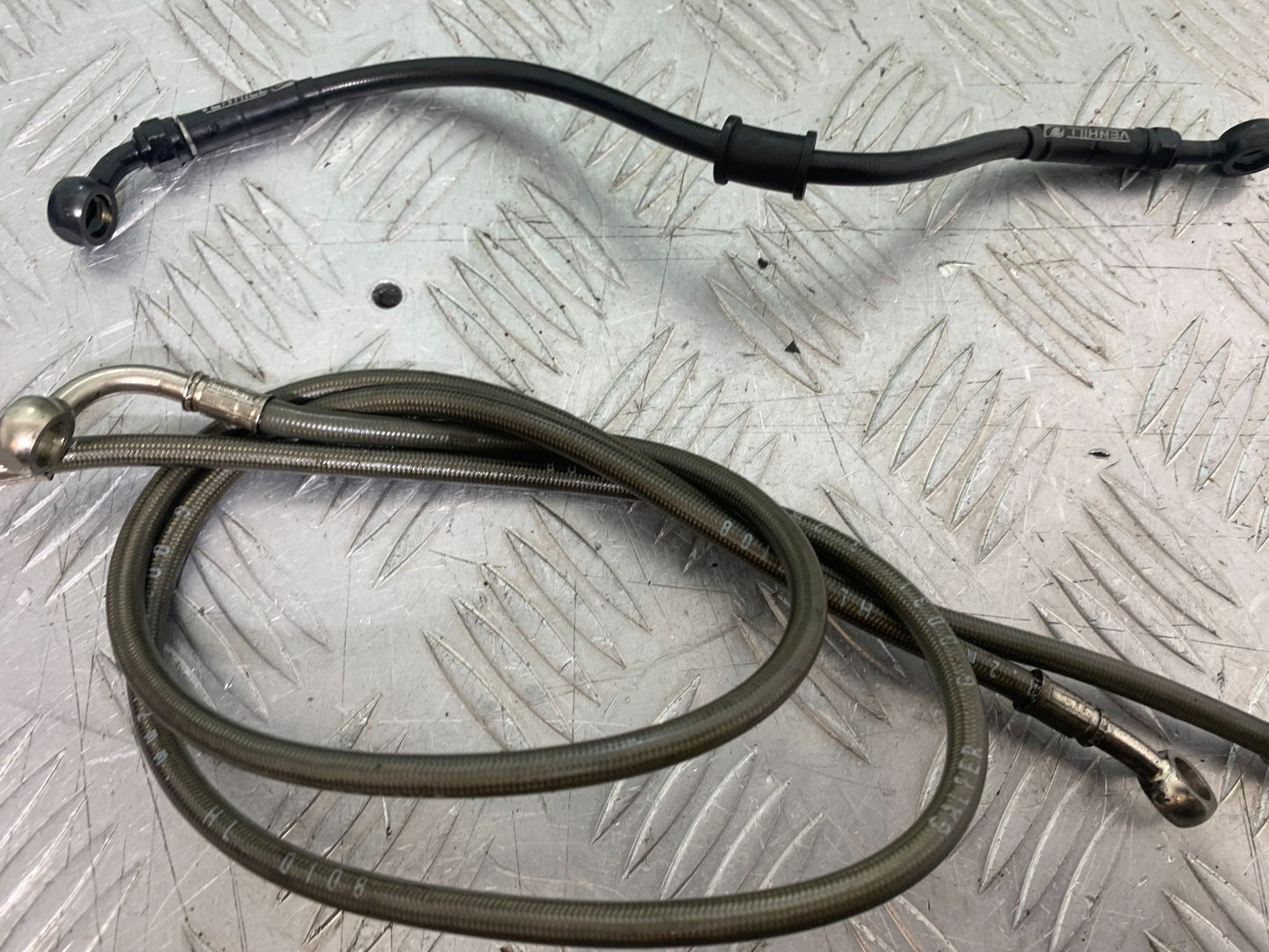 YAMAHA YZF R1 4C8 FRONT AND REAR BRAIDED BRAKE LINES YEAR 2007-2008 (CMB1237)