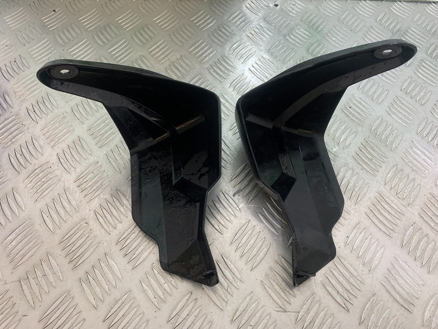 TRIUMPH TIGER 800 HAND GUARDS YEAR 2011-2014 (CMB1113)