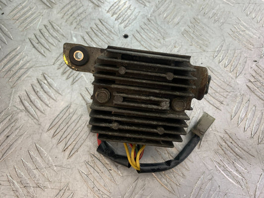 HONDA VF500 VF 500 REGULATOR  YEAR 1985-1987