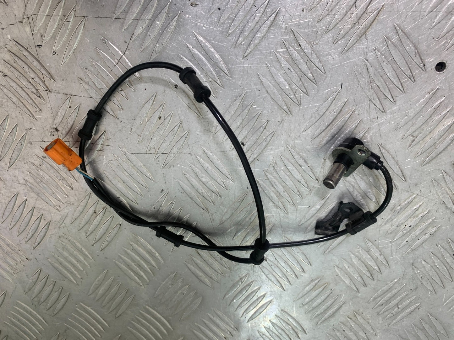 HONDA CBR1000 rr FIREBLADE FRONT ABS SENSOR  YEAR 2012-2016 (CMB1198)
