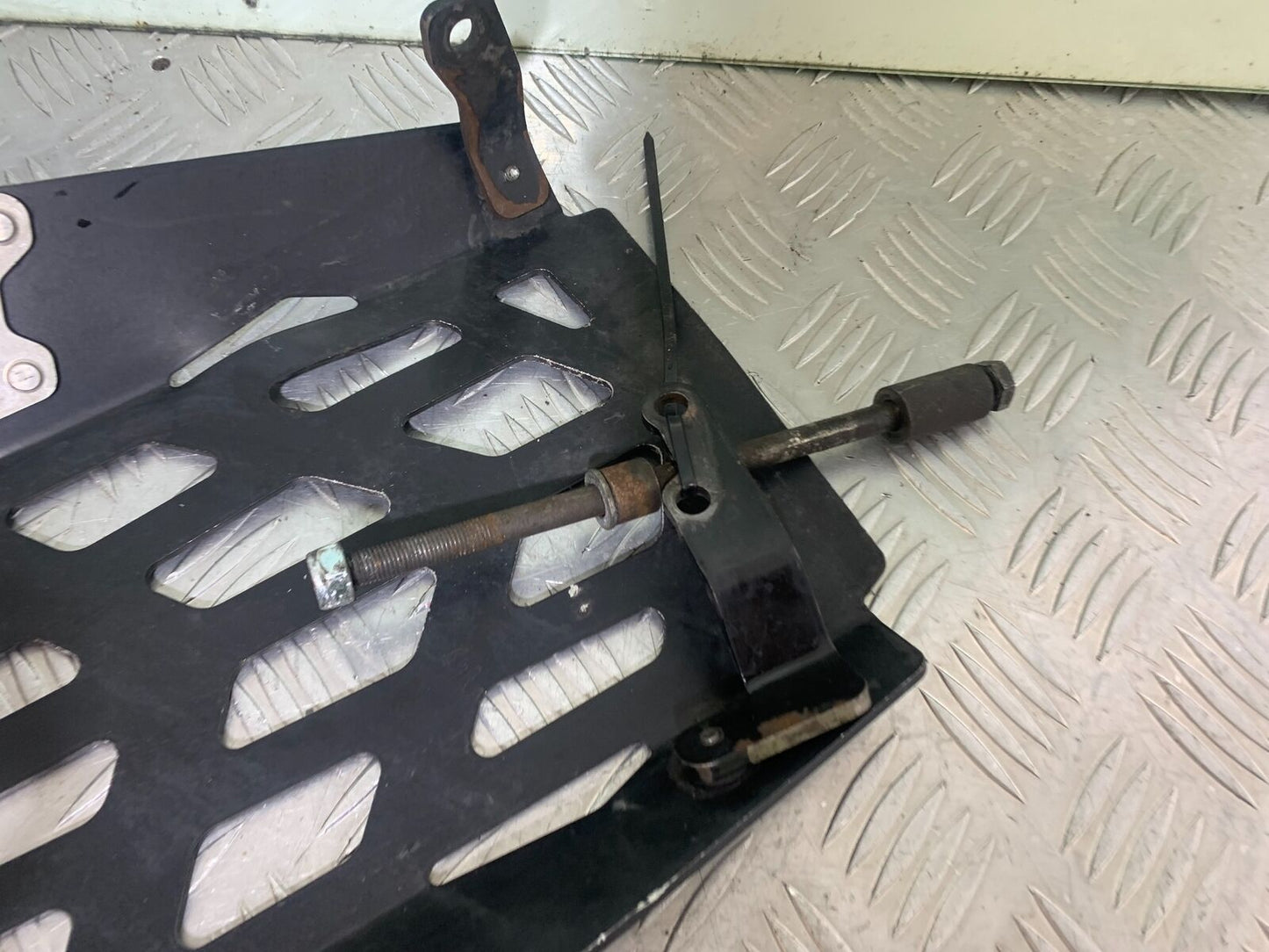 KTM 990 SUPERMOTO T SUMP GUARD   YEAR 2010-2011  (CMB1127)