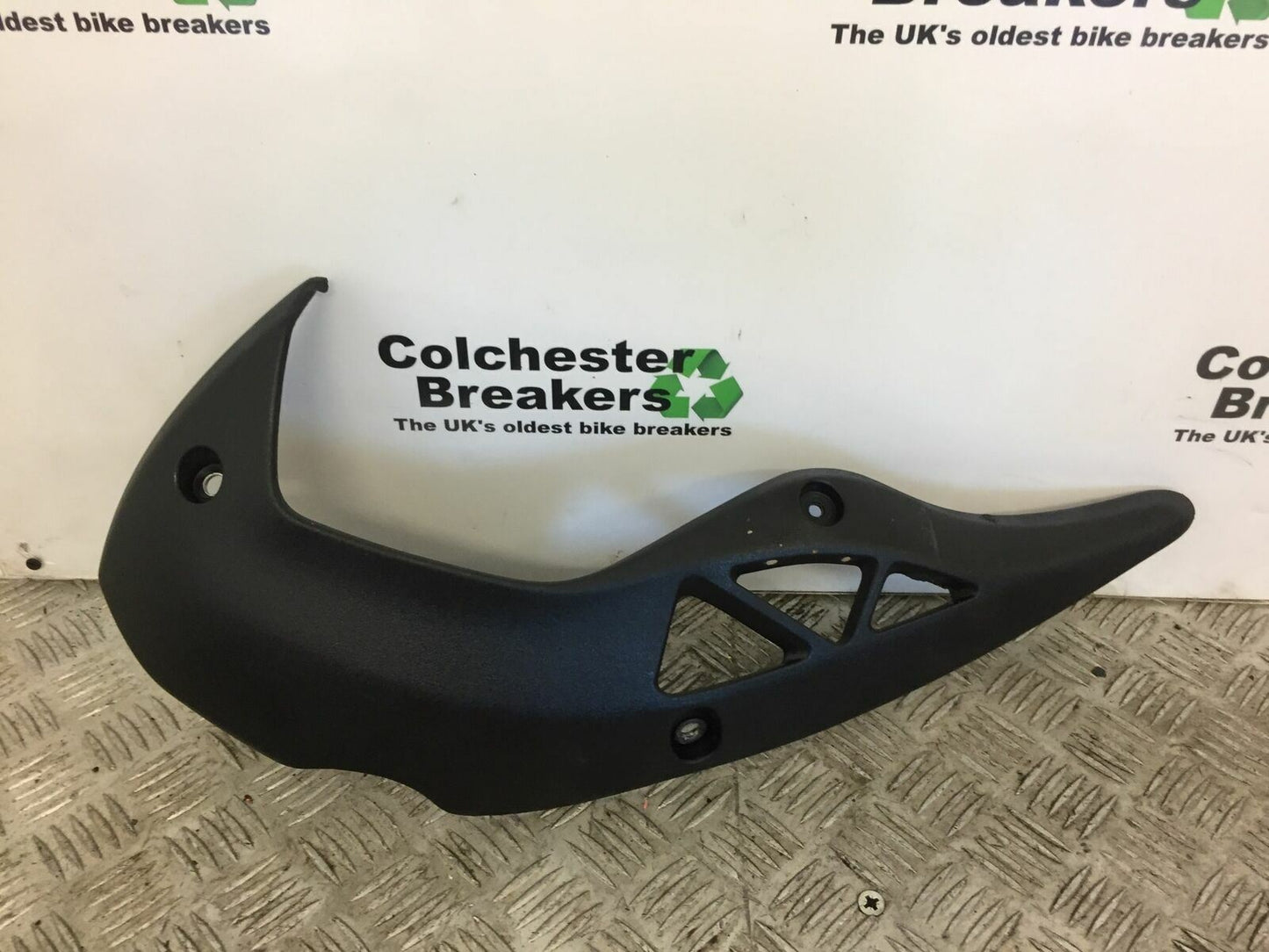 KAWASAKI 650 VERSYS LEFT BELLY PAN  YEAR 2015 - 2018