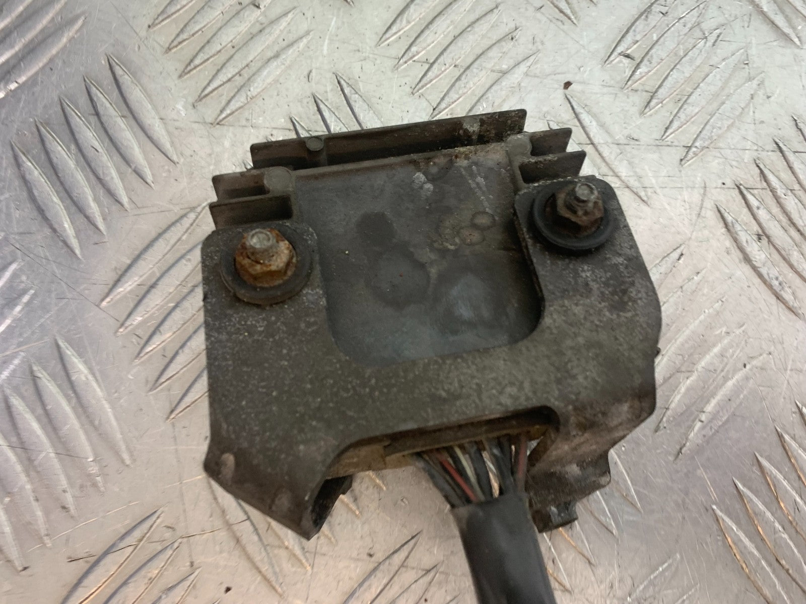 SUZUKI SV1000 SV 1000 S REGULATOR   YEAR 2003-2007 (CMB1293)