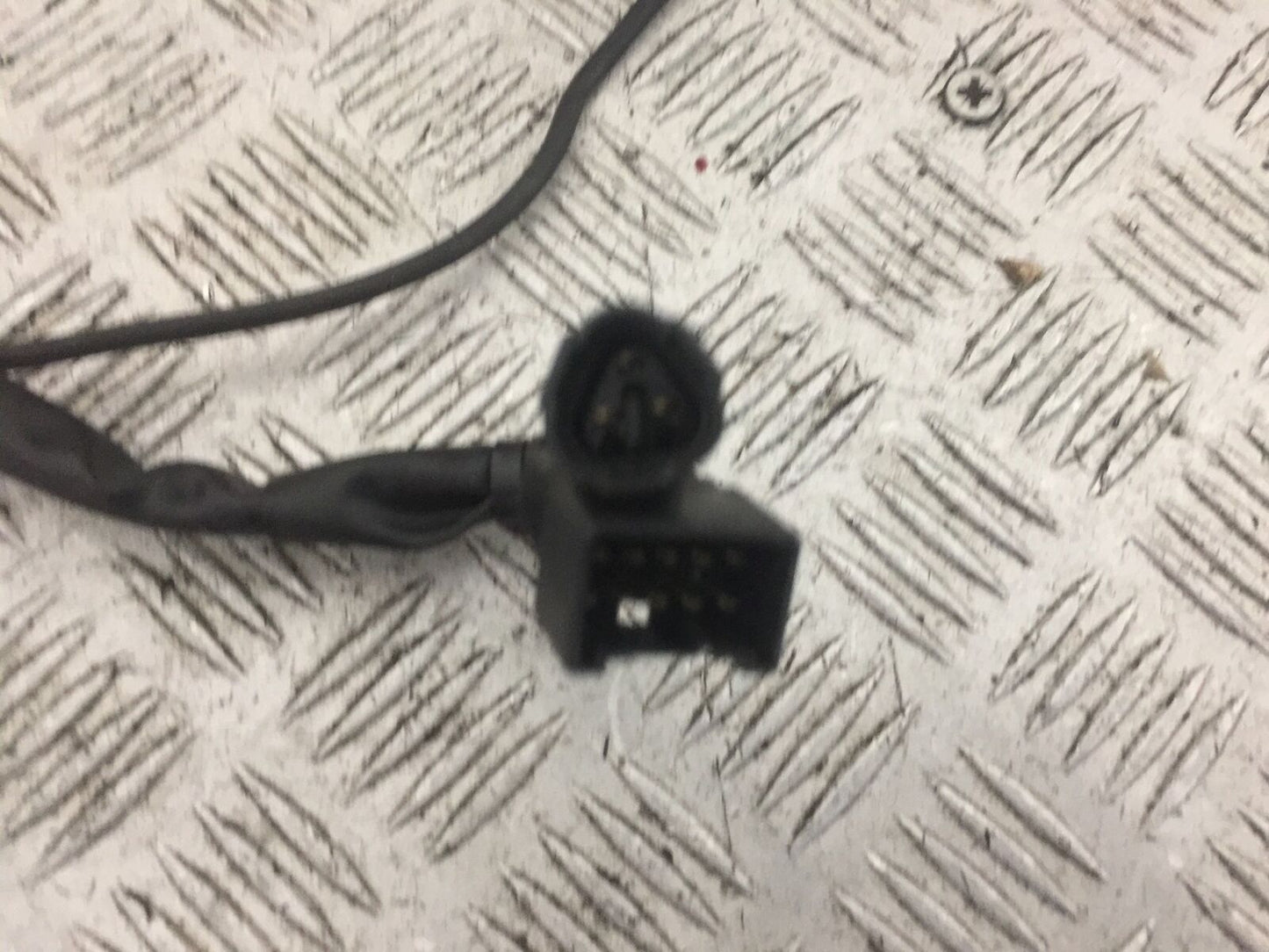 SUZUKI 650 BURGMAN RIGHT SWITCH GEAR  YEAR 2014-2018 (STOCK 769)