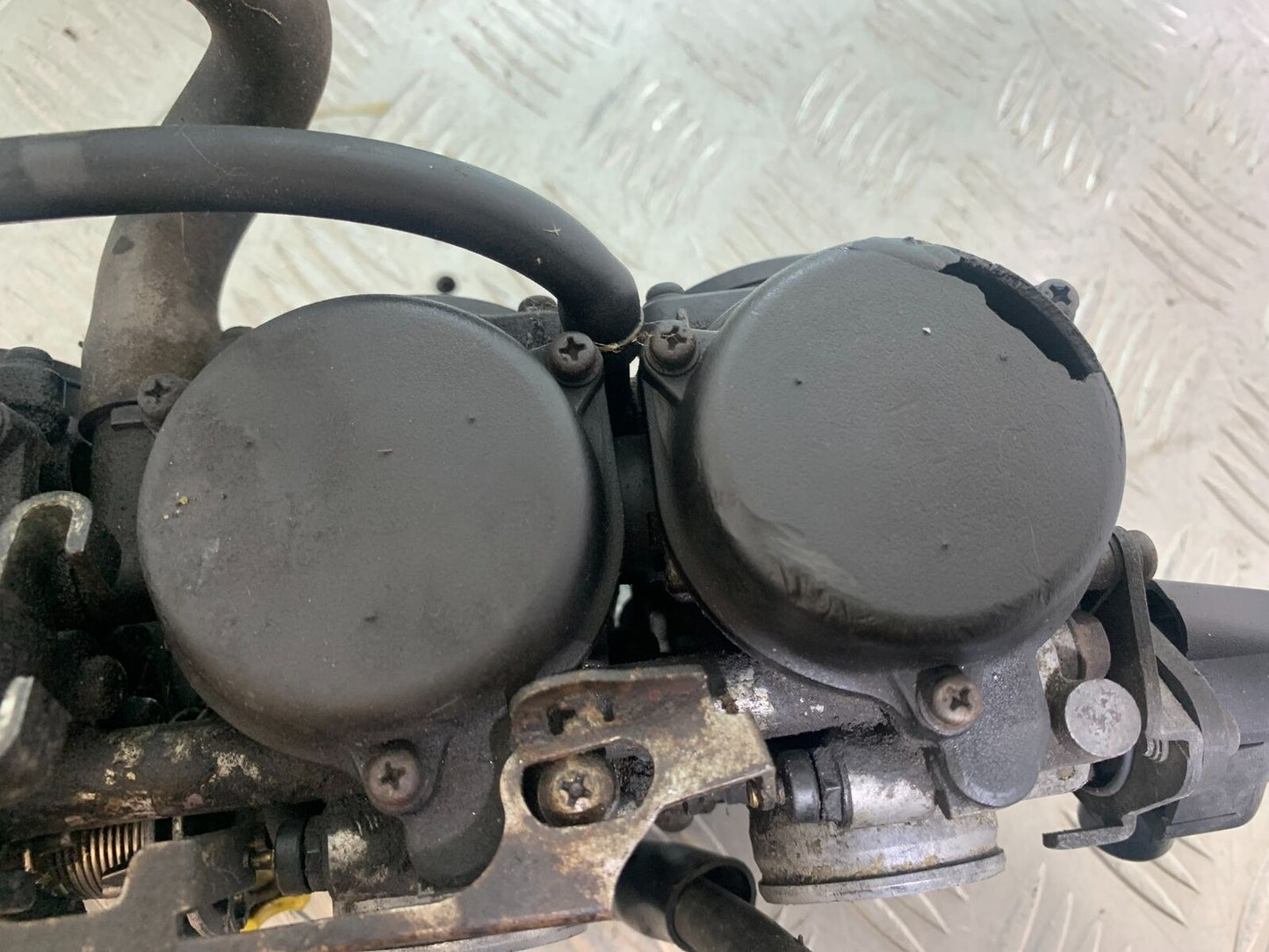HONDA CB600 CB 600 HORNET CARBS (SOLD AS PARTS)   YEAR 1998 -2002 (CMB1126)