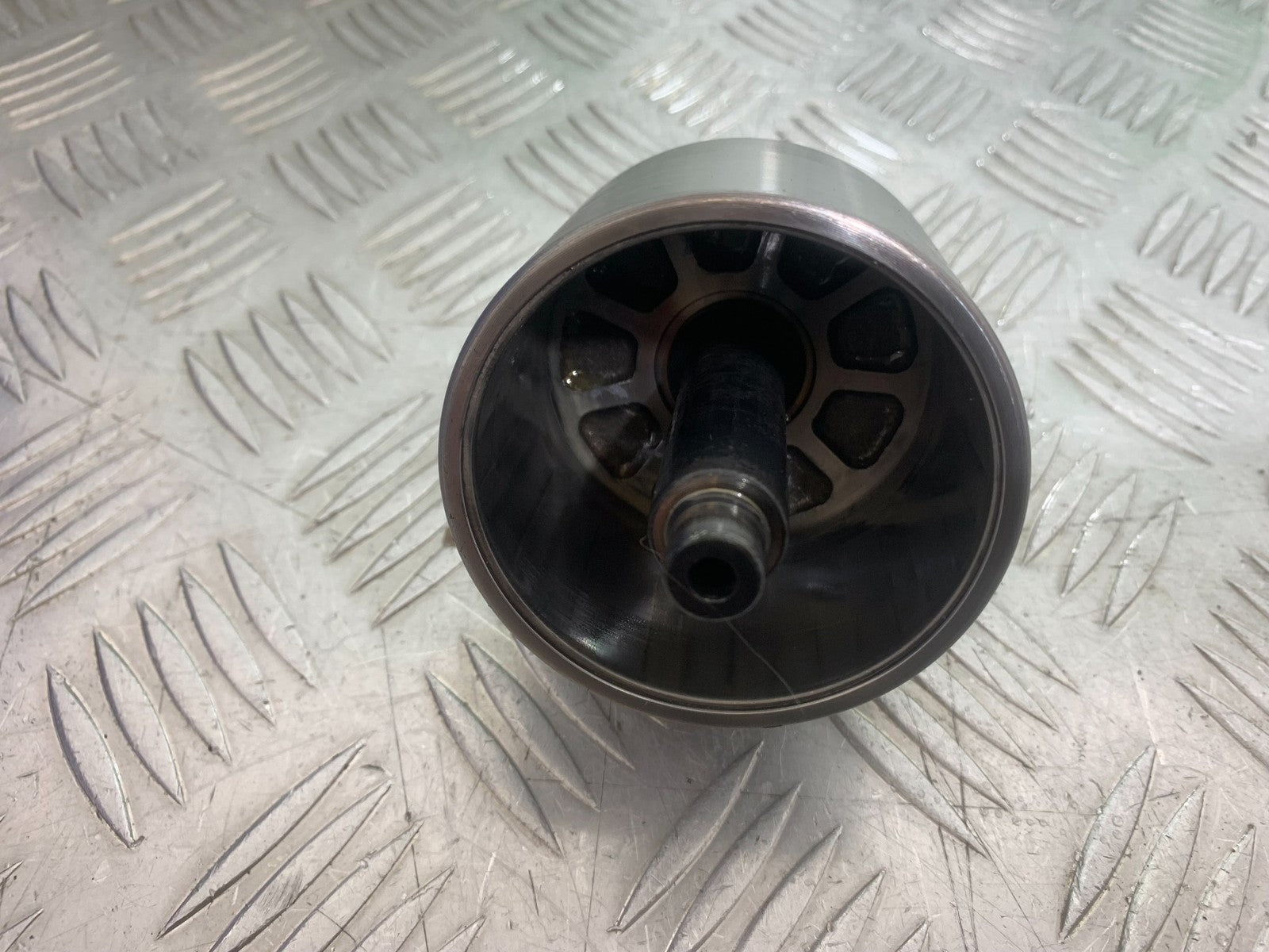 YAMAHA YZF R1 4C8 ROTOR  (GENUINE YAMAHA )  YEAR 2007-2008 (CMB1237)