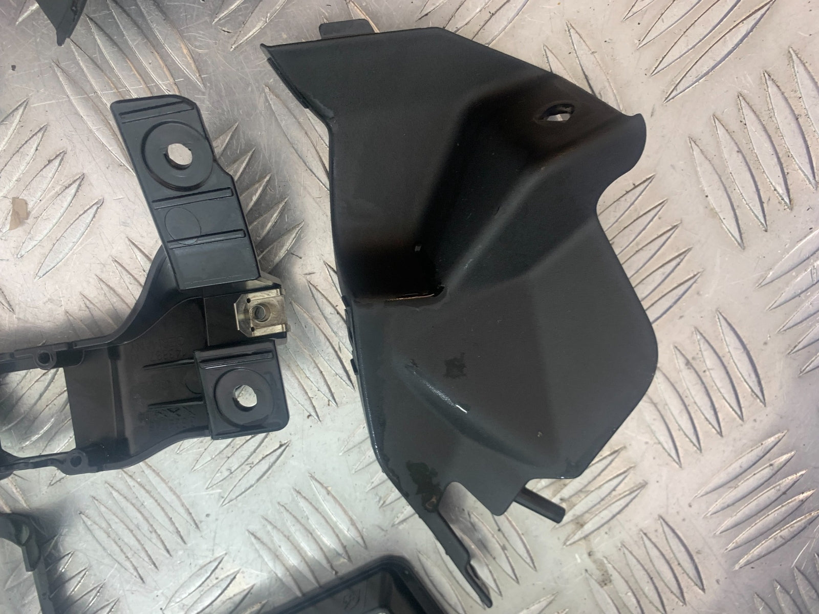 BMW M1000 R INFILLS AND COVERS YEAR 2023-2024 (CMB1140)