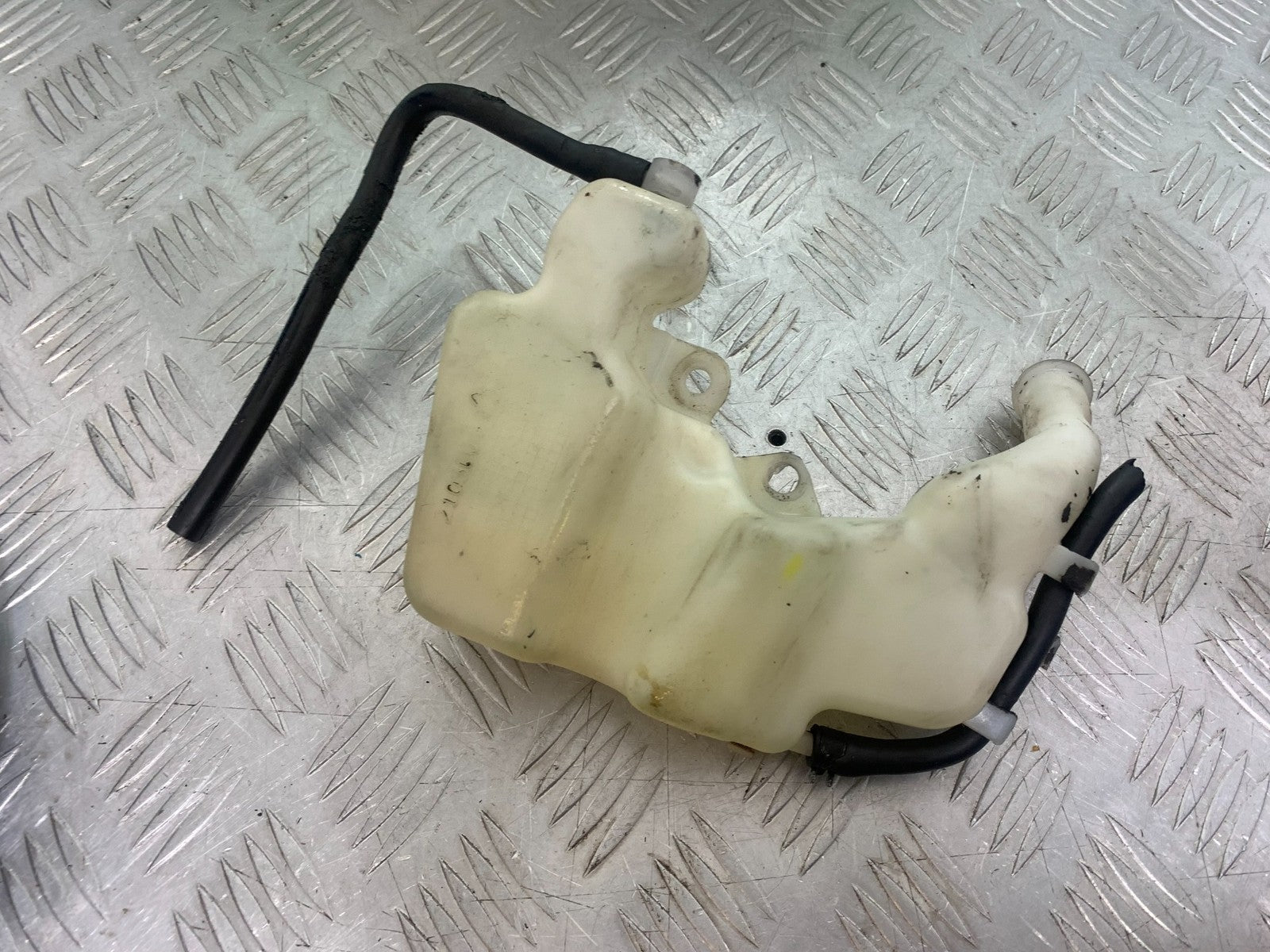 TRIUMPH 675 STREET TRIPLE COOLANT BOTTLE   2013-2016 (CMB1186)