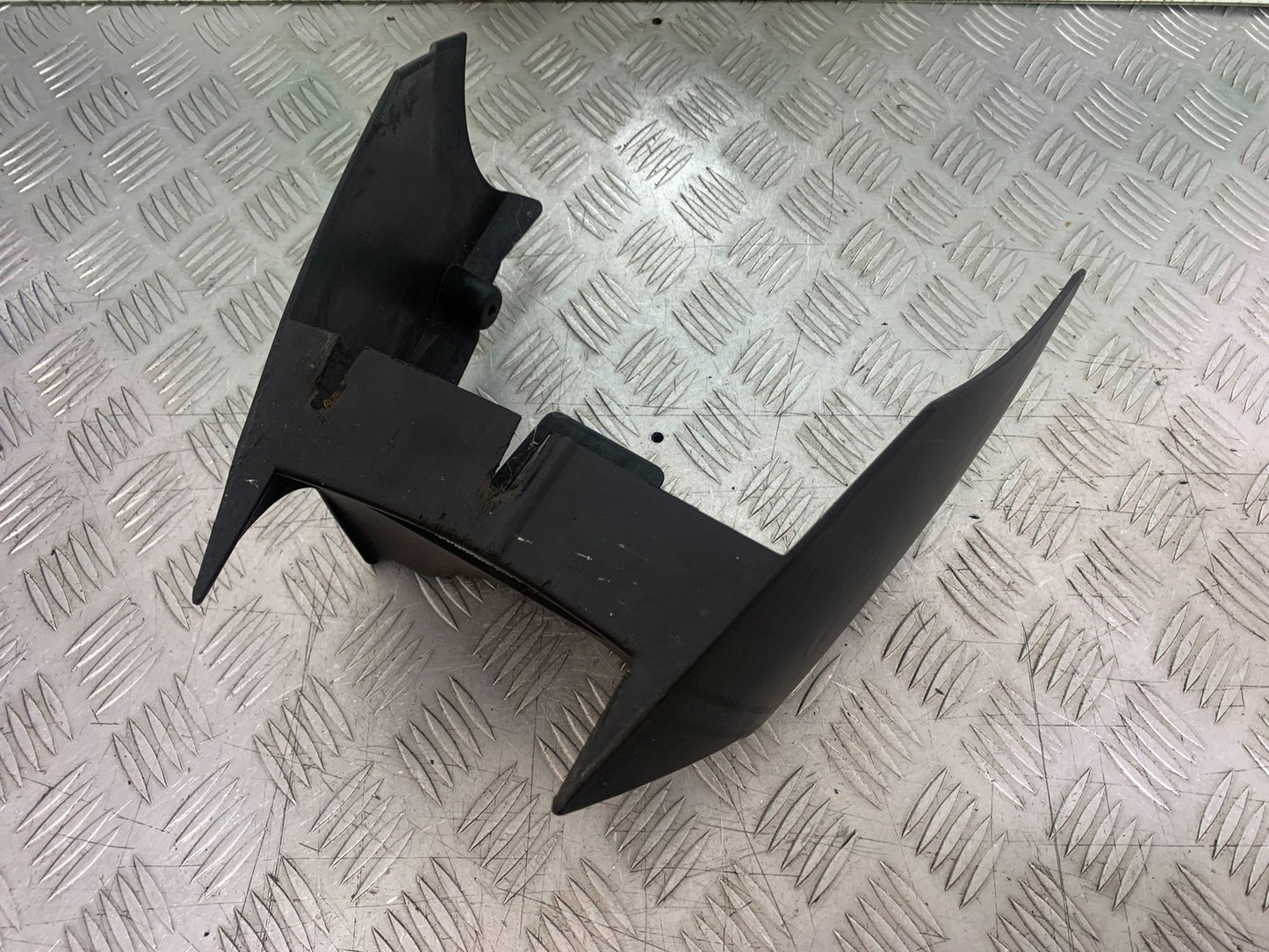 KTM 990 SUPER DUKE BELLYPAN  YEAR 2007-2011  (CMB1207)