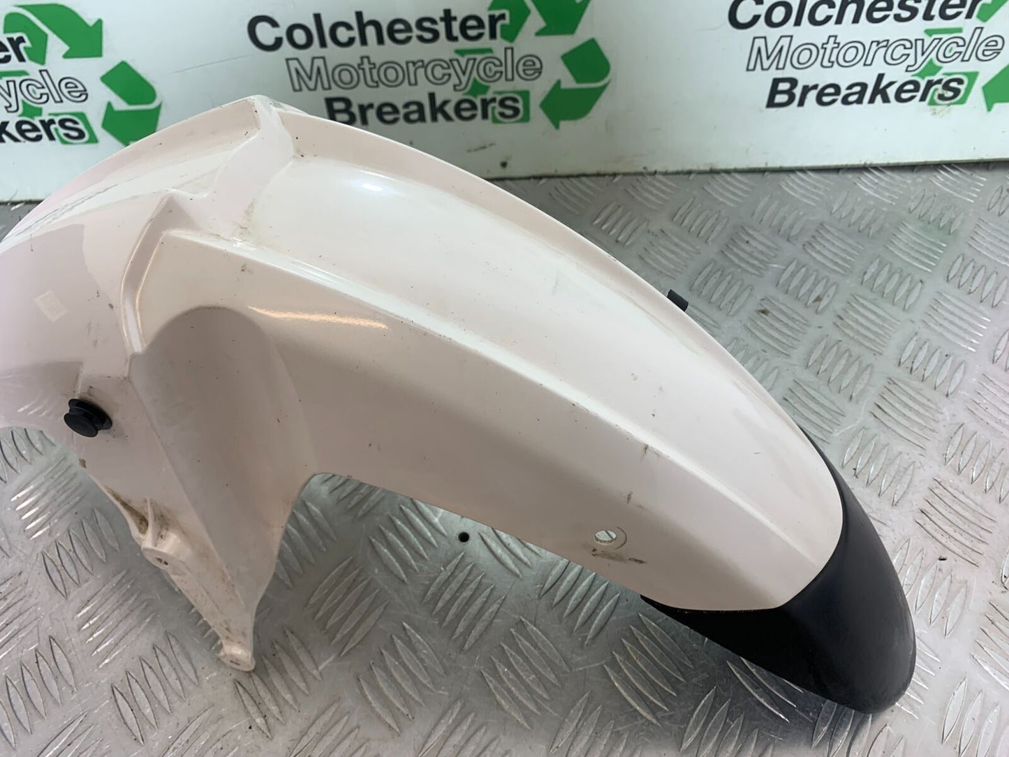 TRIUMPH TIGER 800 FRONT MUDGUARD   YEAR 2011-2014 (CMB1113)