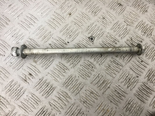 SUZUKI GS500 GS 500 SWINGARM SPINDLE   YEAR 2004-09 (STOCK 882)