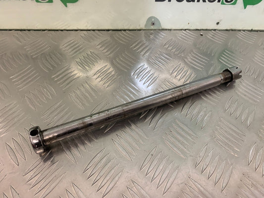 SUZUKI GS750 E GS 750E REAR WHEEL SPINDLE  YEAR 1979  (STOCK 959)